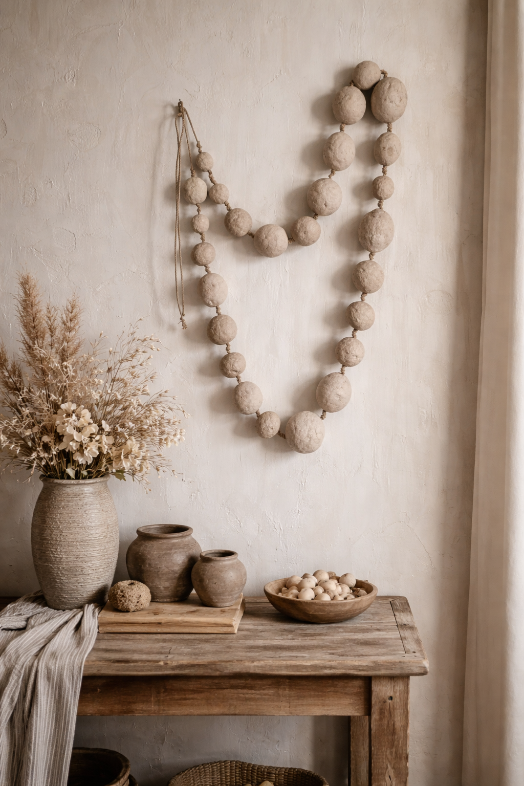 Декоративне намисто для стін